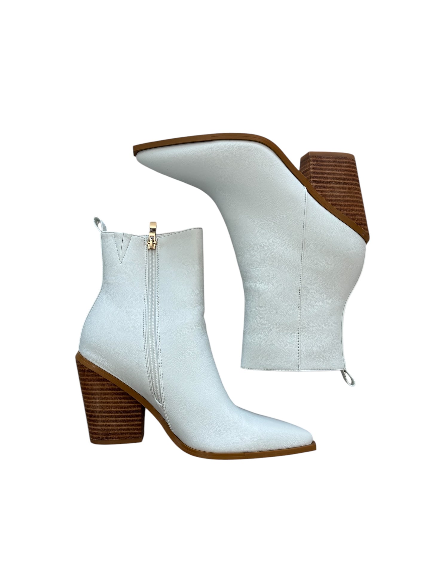 Susie Bootie White