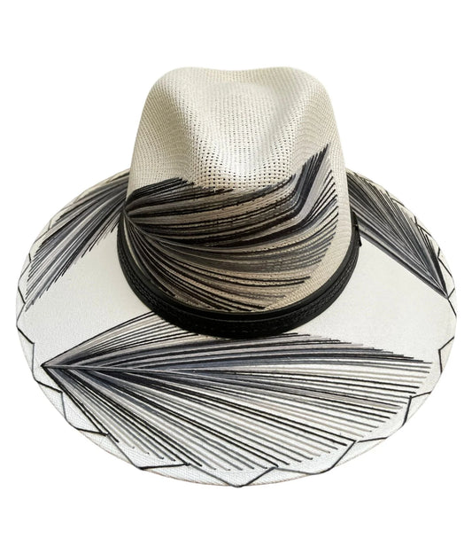 Pluma Embroidered Hat - Black